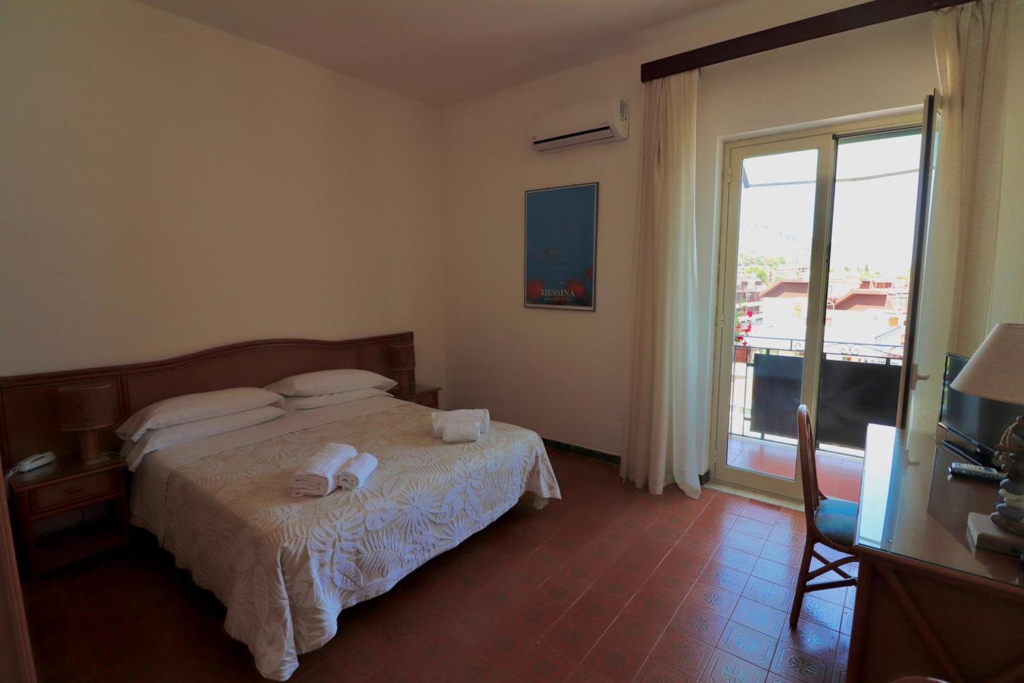 Hotel Park Silemi Letojanni